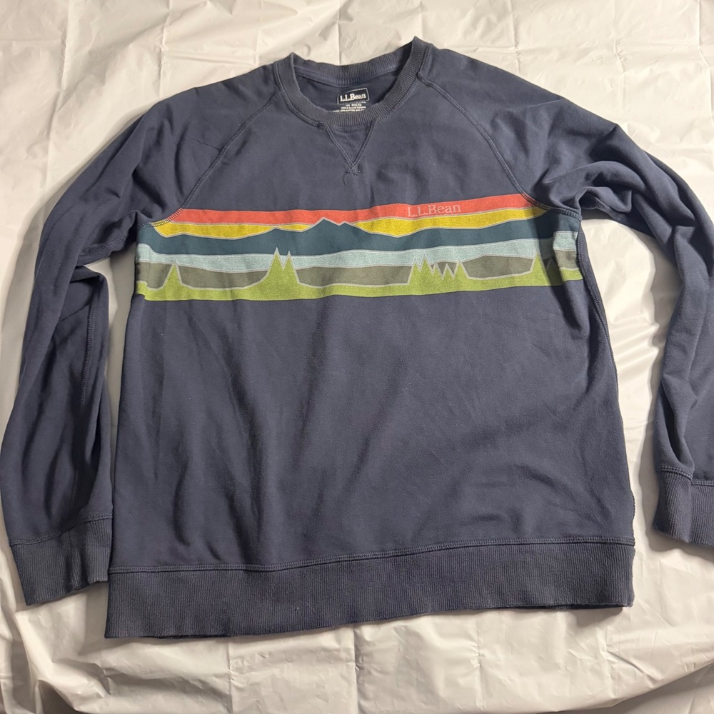 LL Bean Mens Slightly Fitted Mountain Graphic Sweatshirt M Navy Blue Cotton
